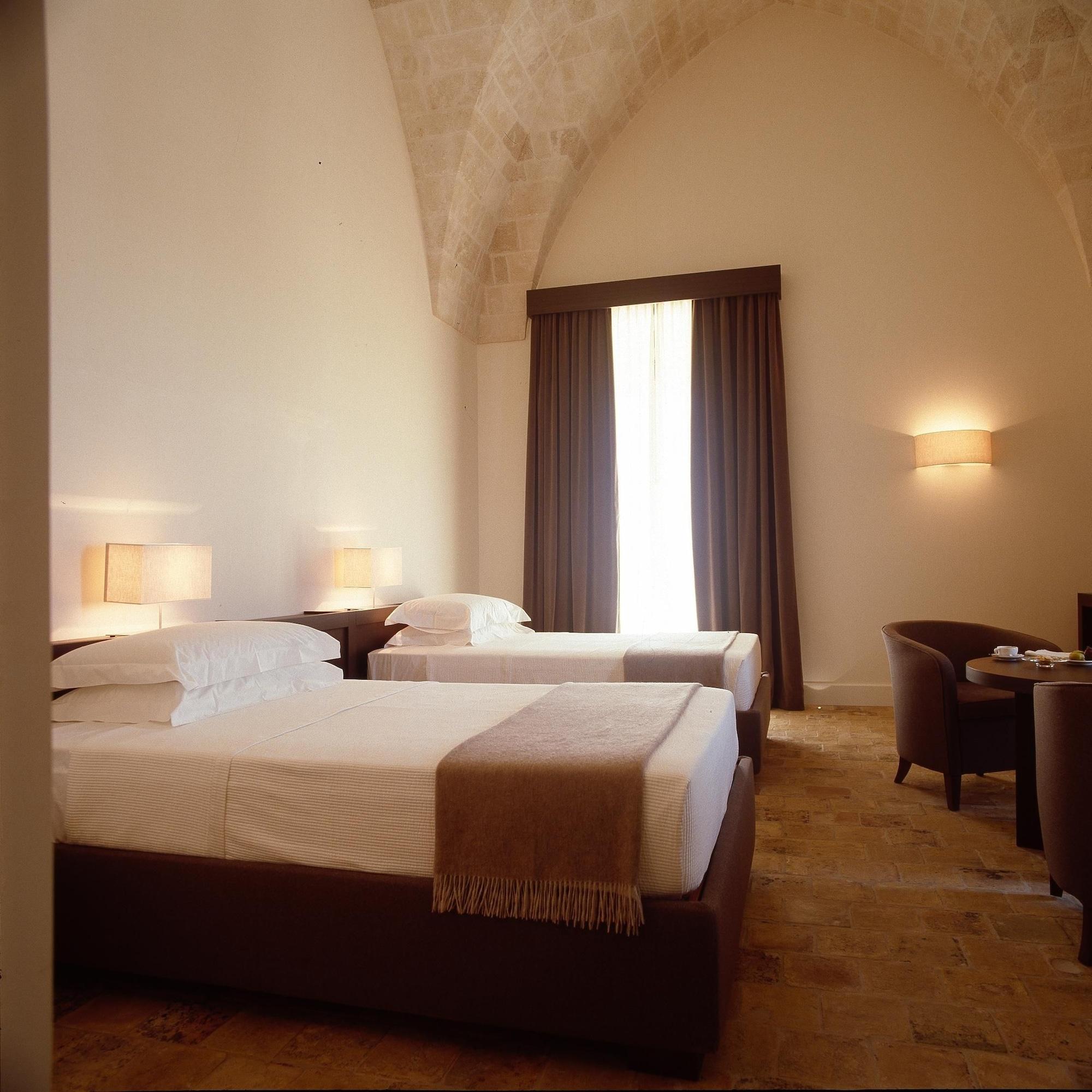 Hotel Histo San Pietro Sul Mar Piccolo Tarento Habitación foto