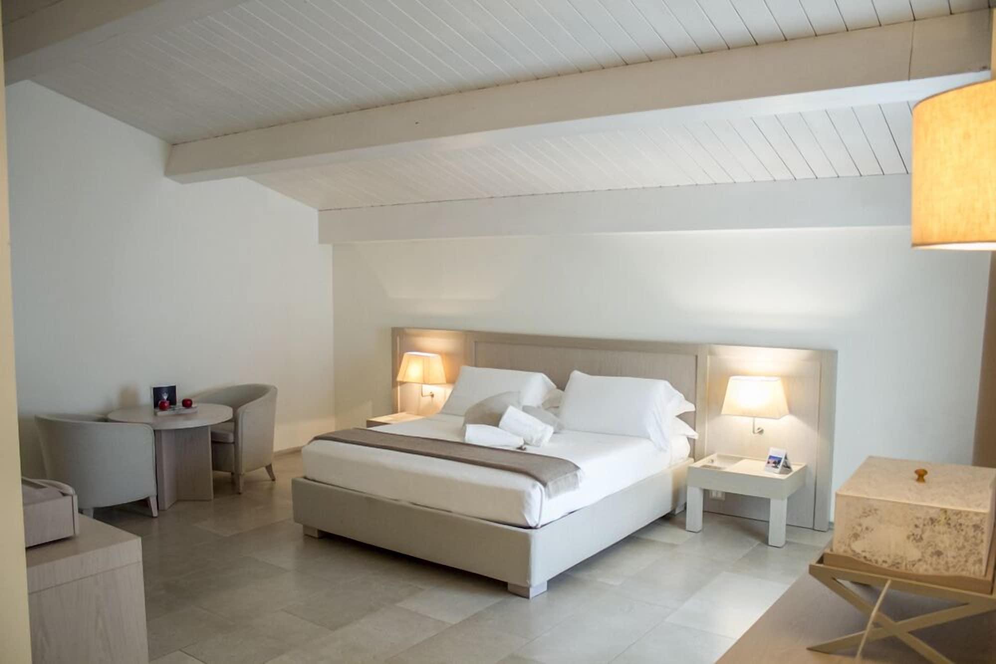 Hotel Histo San Pietro Sul Mar Piccolo Tarento Exterior foto