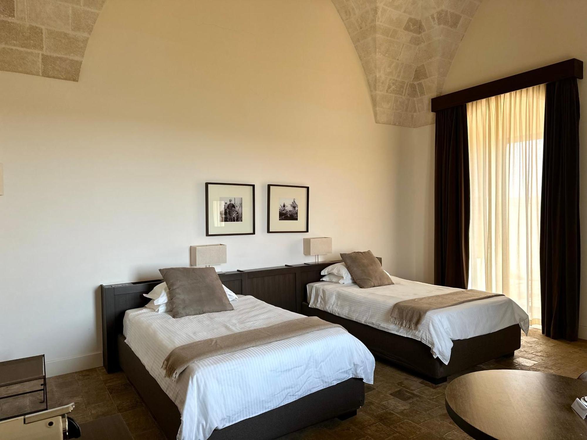 Hotel Histo San Pietro Sul Mar Piccolo Tarento Exterior foto
