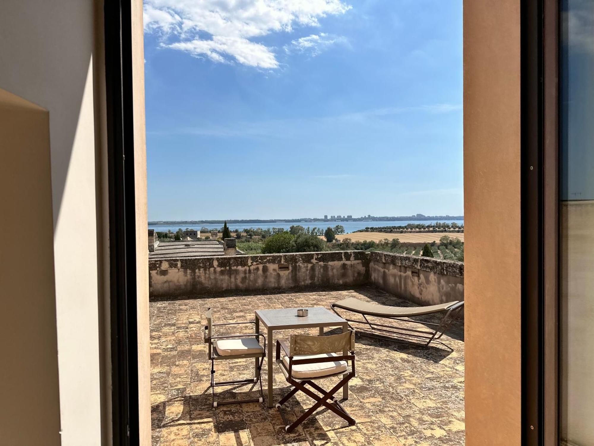 Hotel Histo San Pietro Sul Mar Piccolo Tarento Exterior foto