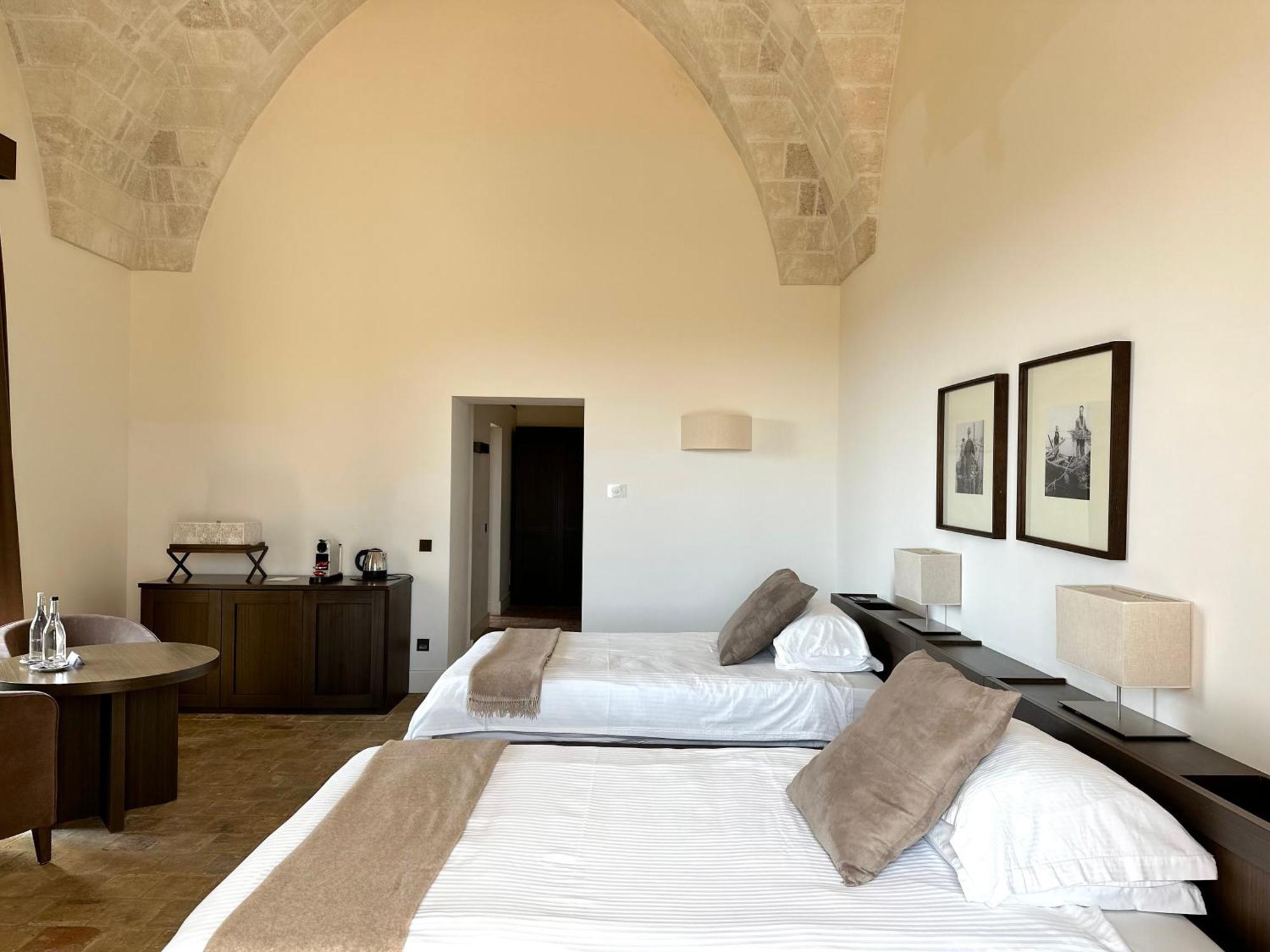 Hotel Histo San Pietro Sul Mar Piccolo Tarento Exterior foto